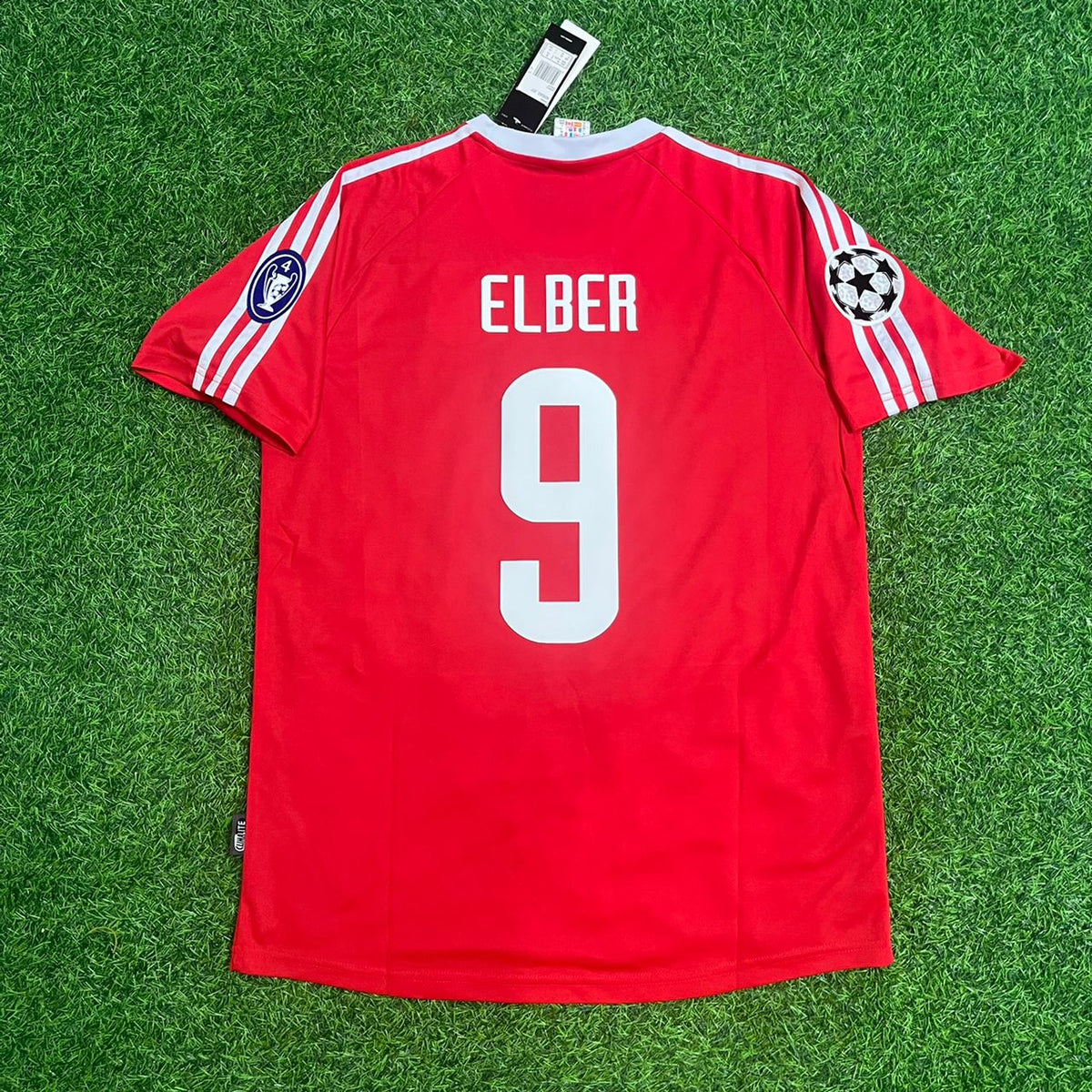 Giovane Élber 9- FC Bayern Munich 2000-2001 Retro Jersey | Kit | – Back View