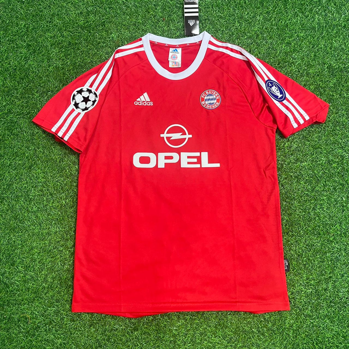 2000/01 Hasan Salihamidzic FC Bayern Munich Retro Football Jersey – Front View