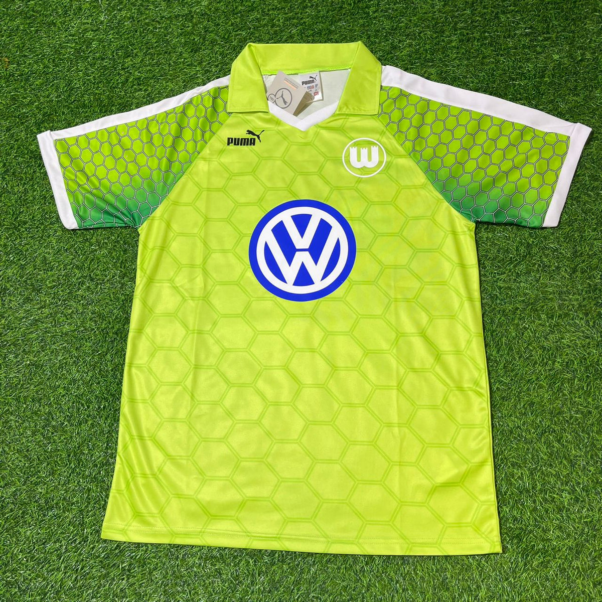 Grafite VfL Wolfsburg Grünes Retro – Front View