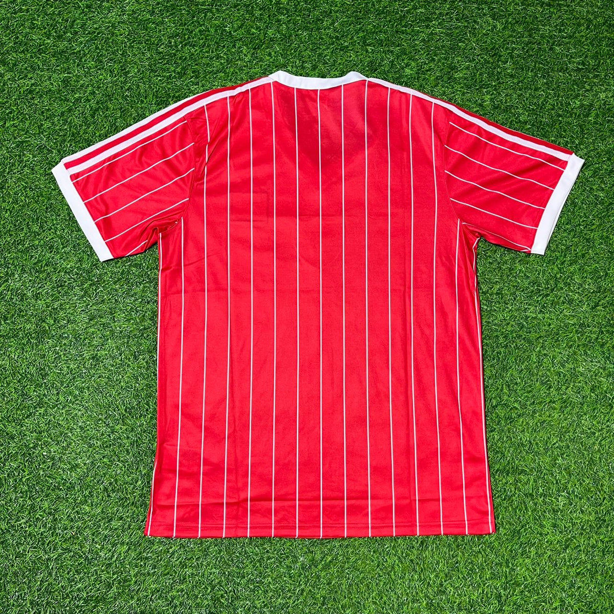 1984 Hamburger SV Retro Heimtrikot Rot Fußball Hamburg Retro – Front View
