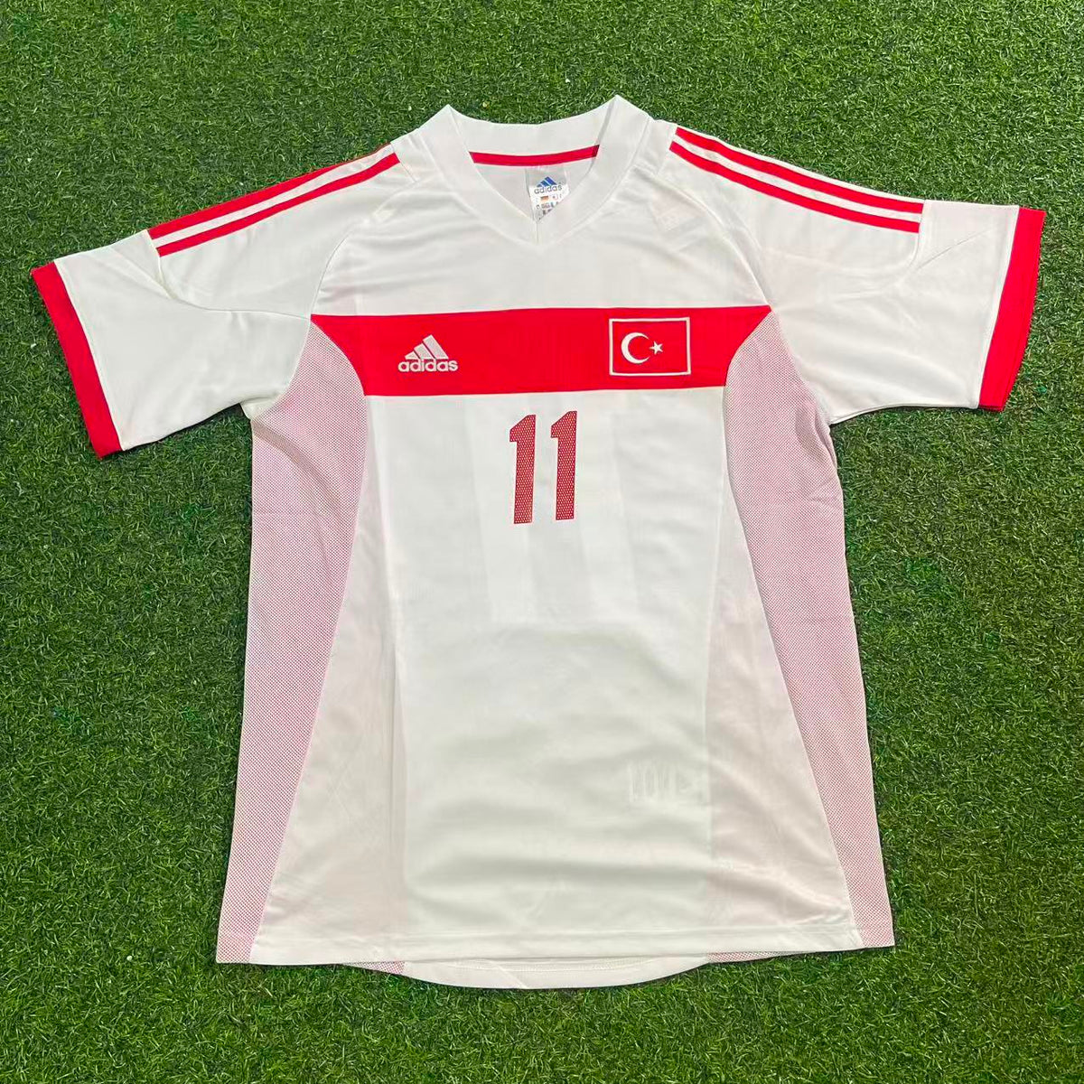 2002 Turkey Türkiye World Cup Hasan Şaş White Retro Football Jersey – Front View