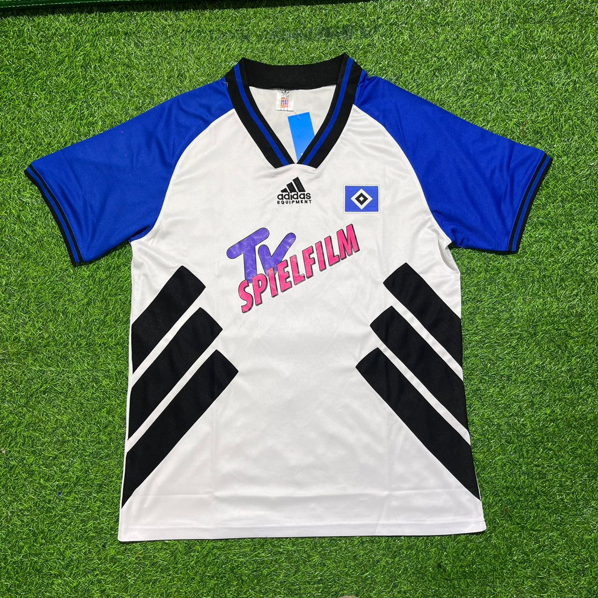 Horst Hrubesch Hamburger SV Retro – Front View