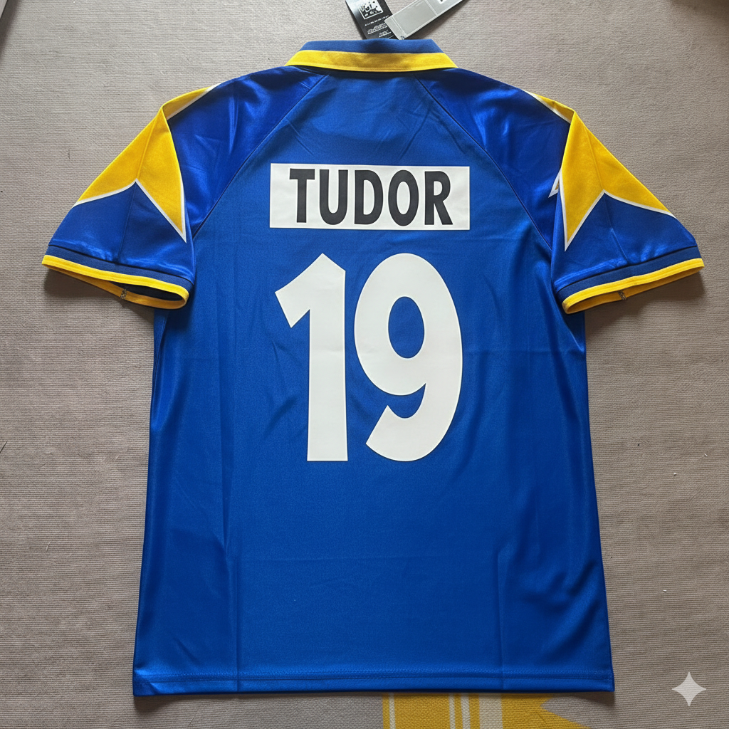 Juventus 1995/97 Retro Kit Jersey – | | – Igor Tudor 19 – – Back View