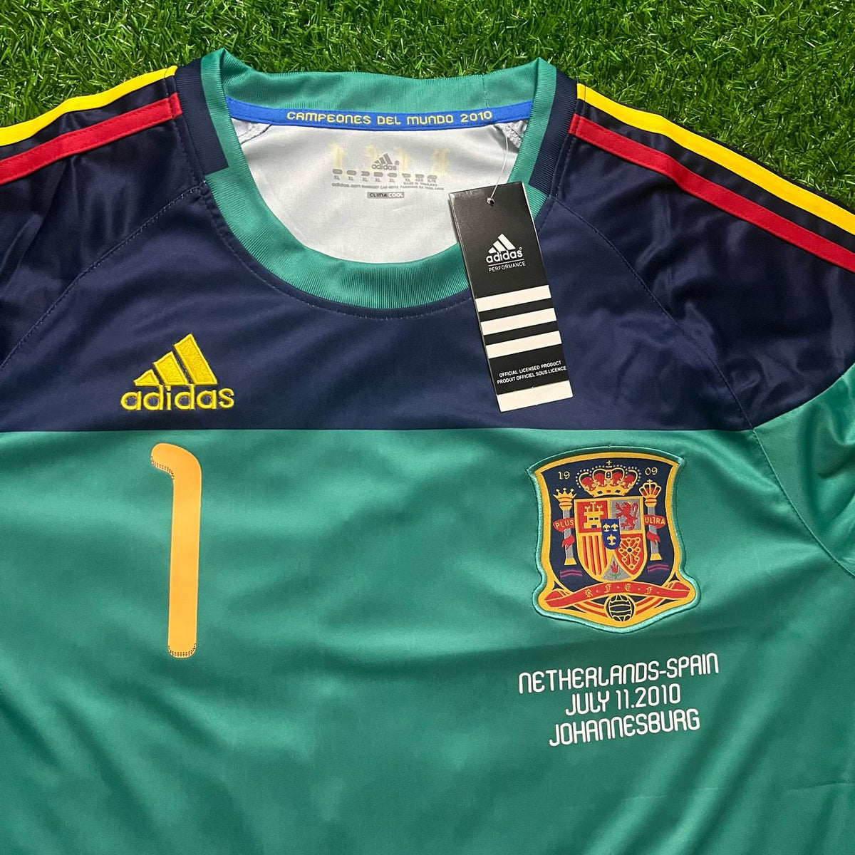 Iker Casillas Spain 2010 World Cup Final Retro Goalkeeper Jersey Soccer – Detailed View