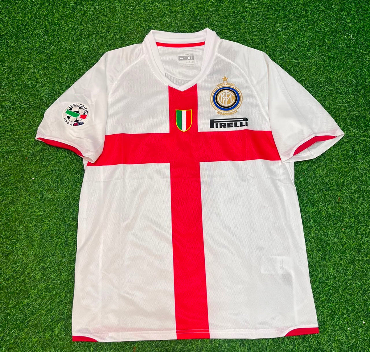 Inter 2007- 2008 Season Away White Red Retro Jersey – Front View