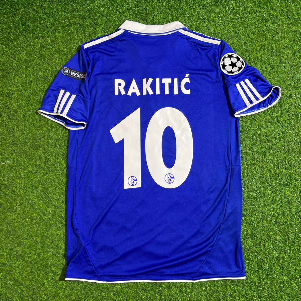 Schalke 04 Season 2010- 11 Retro Champions League Football Jersey – Ivan Rakitić 10- – Back View