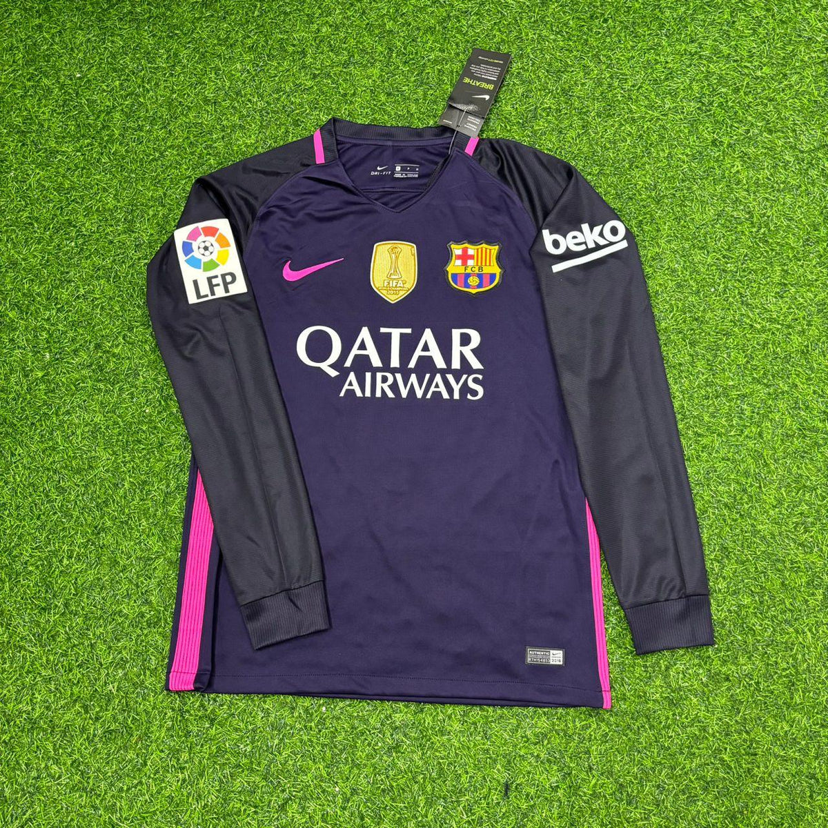 Ivan Rakitic Barcelona 14/15 Retro Pink Printing Long Sleeve Football Jersey – Front View