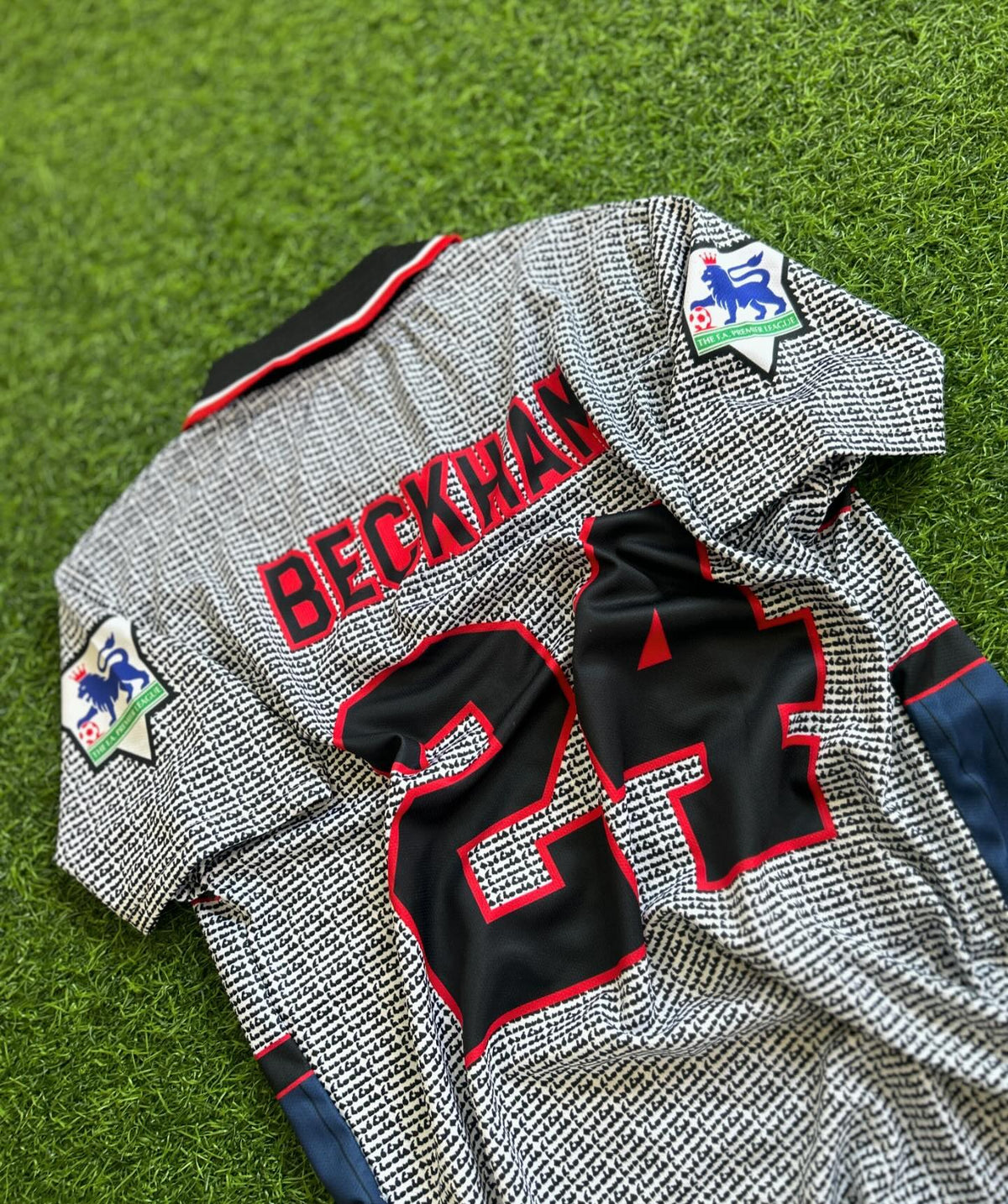 David Beckham Manchester United Retro Jersey – 5