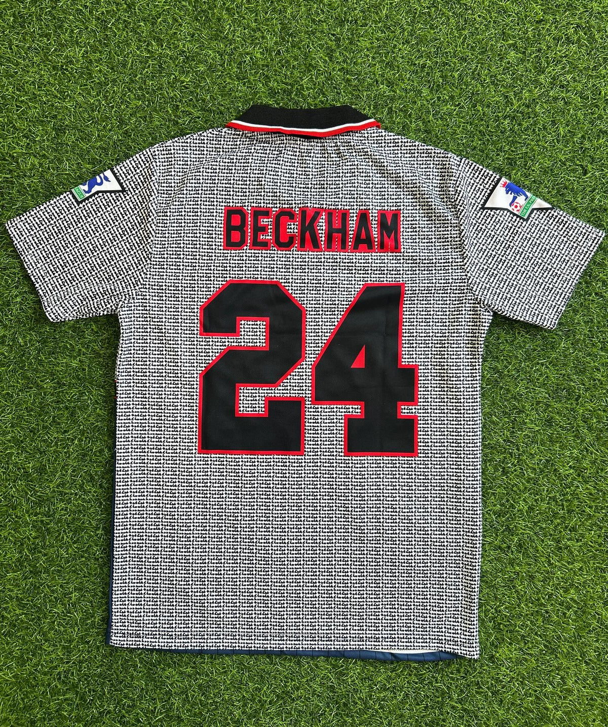 David Beckham Manchester United Retro Jersey – Back View