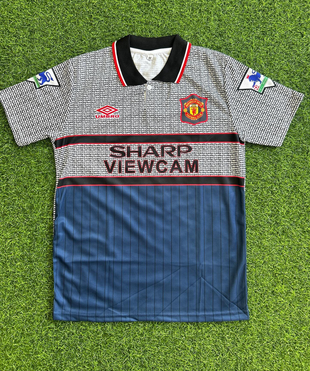 David Beckham Manchester United Retro Jersey – Front View