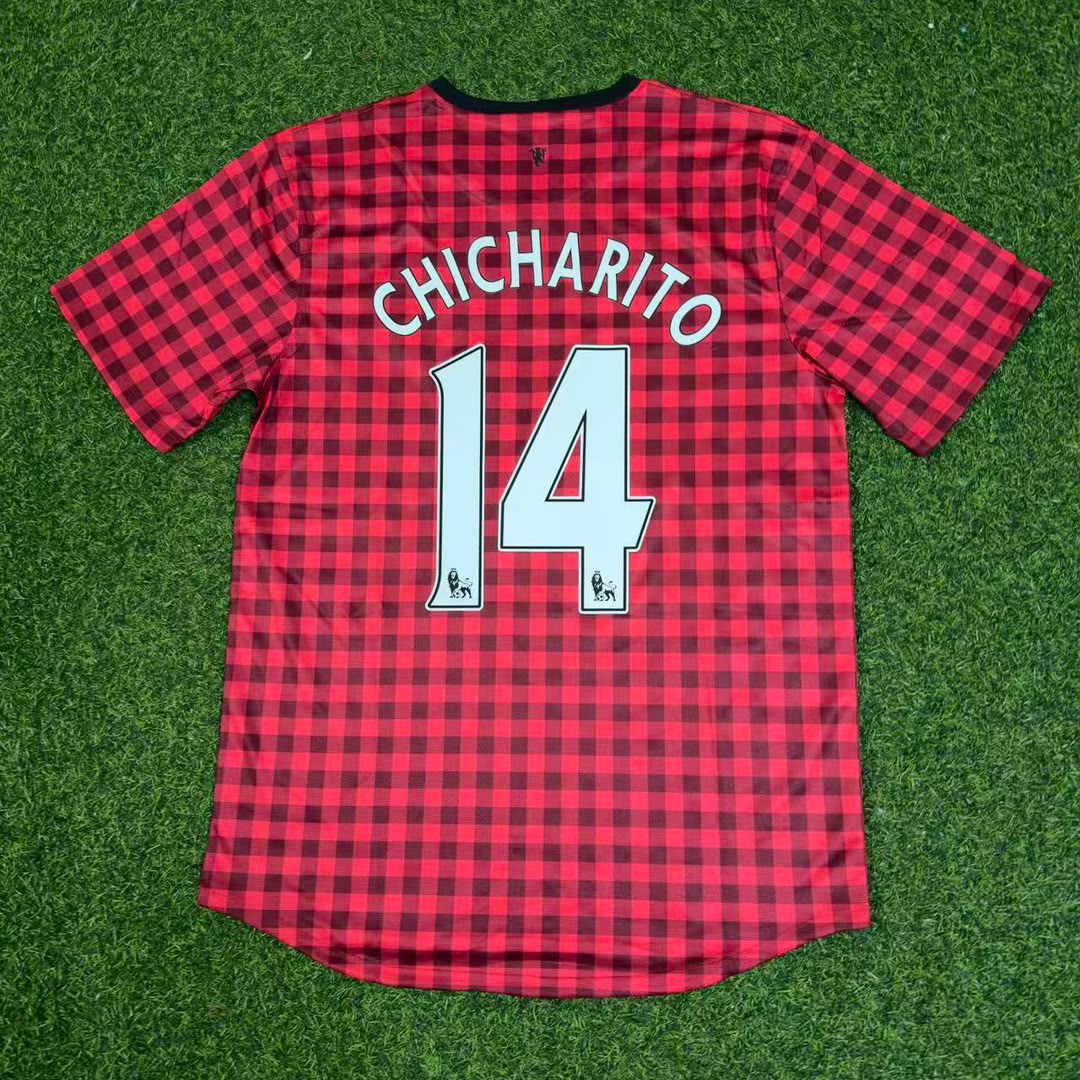 Javier “Chicharito” Hernández Manchester United 2012-2013 Home Red Retro Football Jersey – Back View