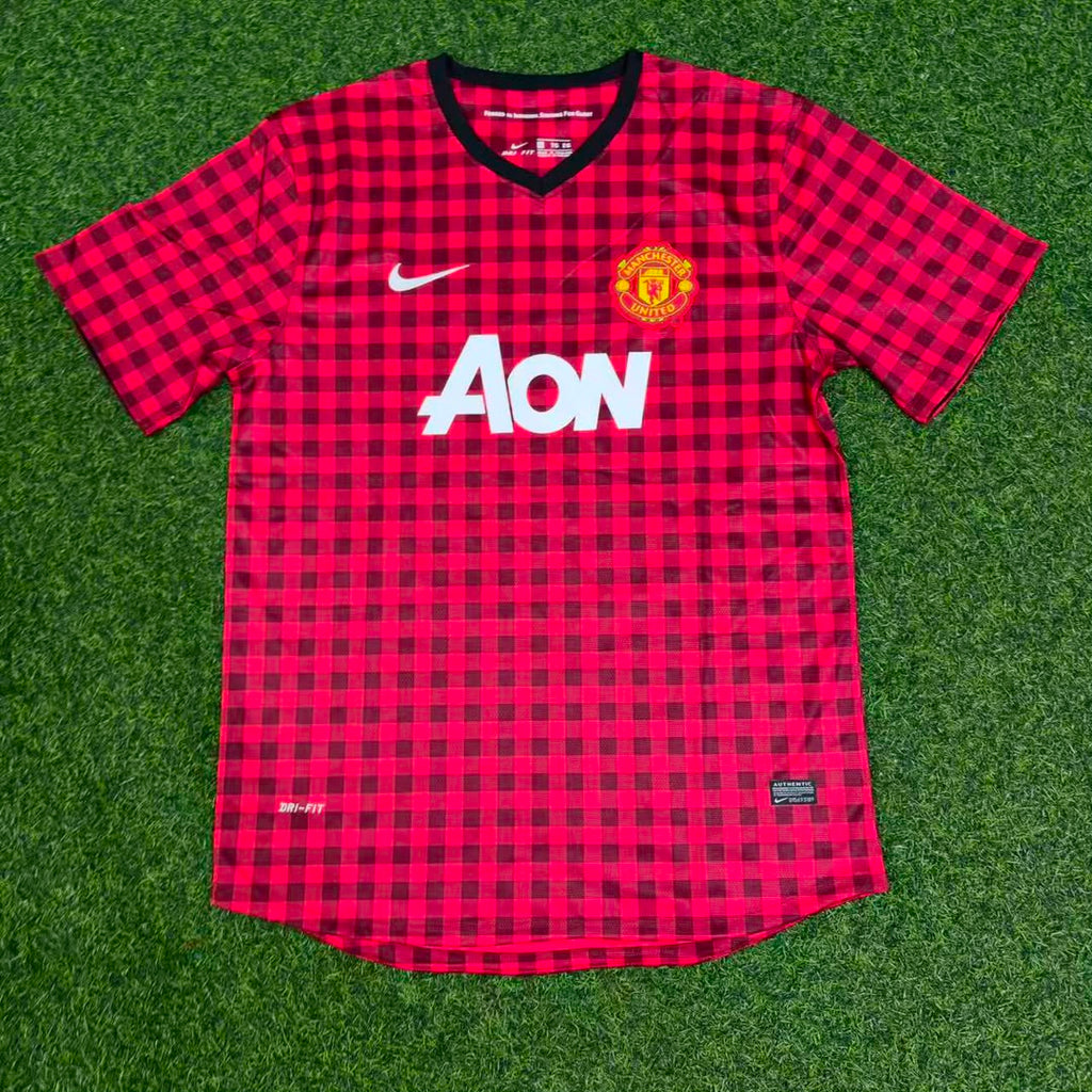 Javier “Chicharito” Hernández Manchester United 2012-2013 Home Red Retro Football Jersey – Front View