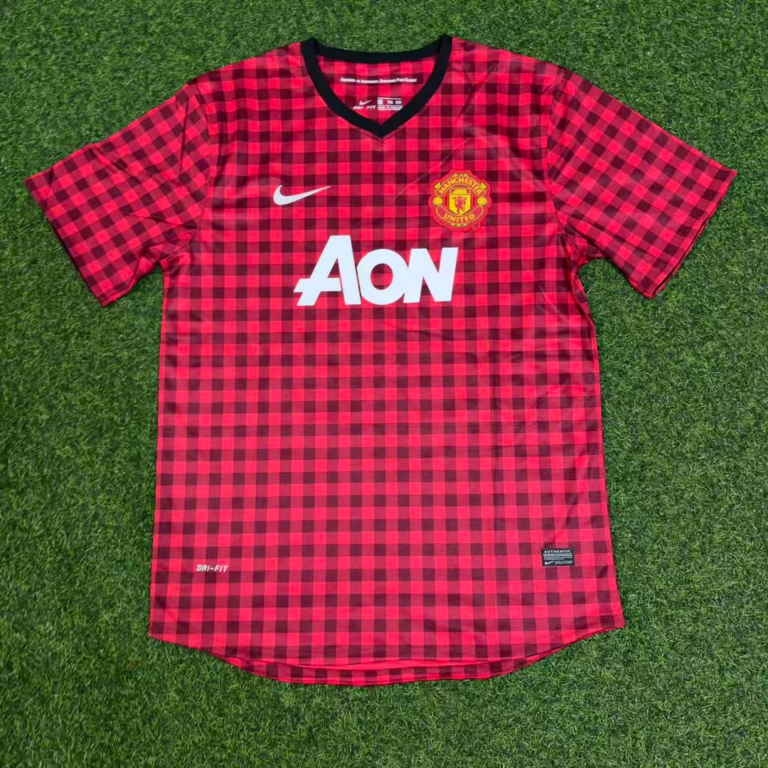 Javier “Chicharito” Hernández Manchester United 2012-2013 Home Red Retro Football Jersey – Front View