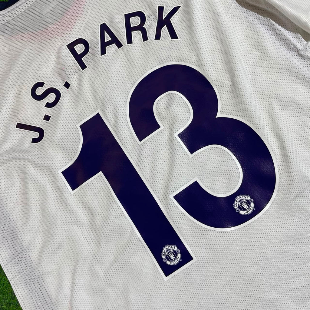 Ji sung-Park 13 Manchester United 2009 Champions Leage Final Rome Retro Long Sleeve Jersey – Detailed View