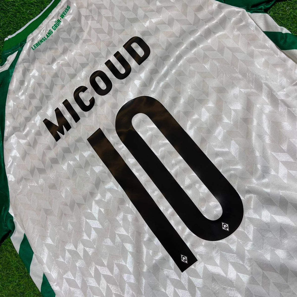 Werder Bremen Special Football Jersey – Johan Micoud – Detailed View