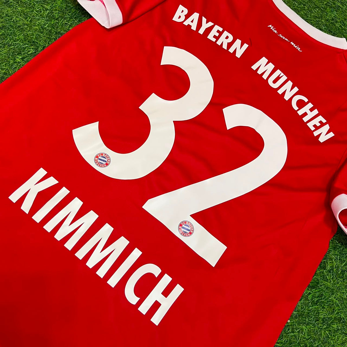 2017/18 Joshua Kimmich Bayern Munich Retro Home Football Jersey – Detailed View