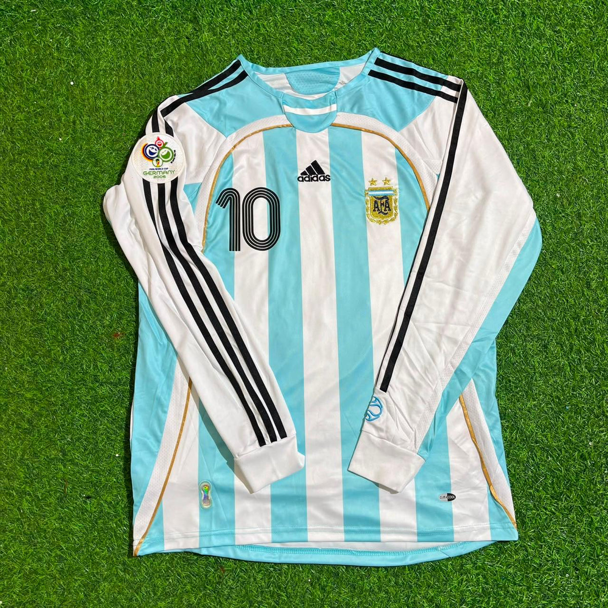 Argentina 2006 World Cup Retro Long Sleeve Football Jersey – Juan Román Riquelme #10 – Front View