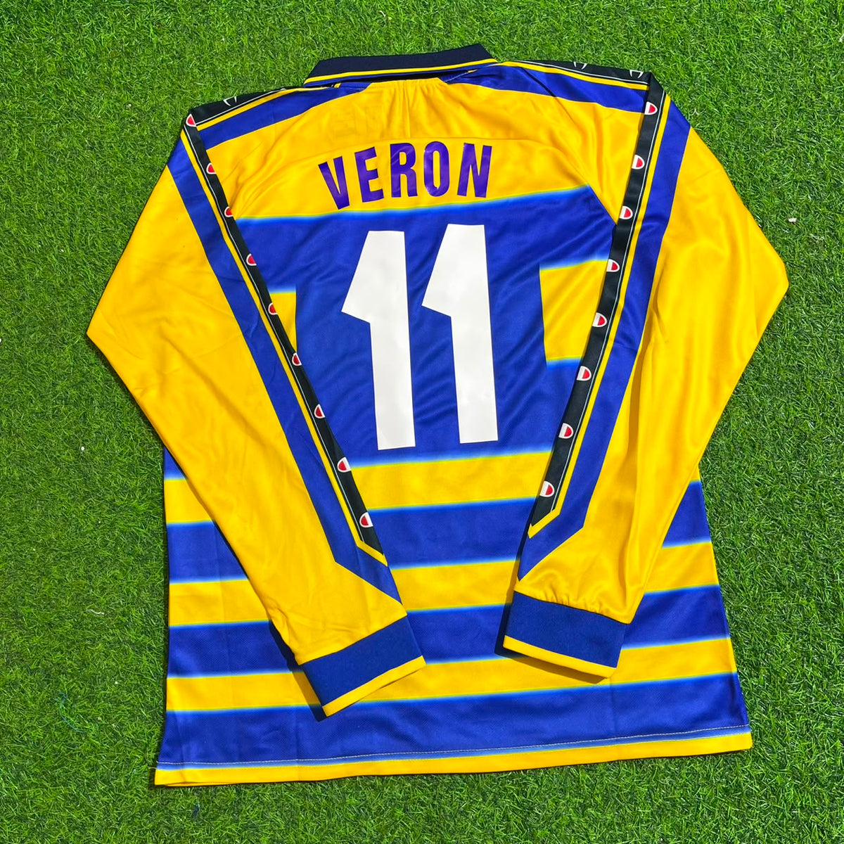 Juan Sebastian Veron Parma 1999/00 Retro Long Sleeve Football Jersey – Back View