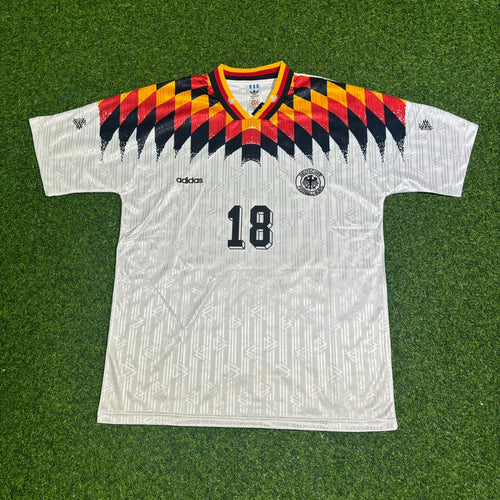 1994 Deutschland Weltmeisterschaft Retro Football Jersey – Jürgen Klinsmann – Front View