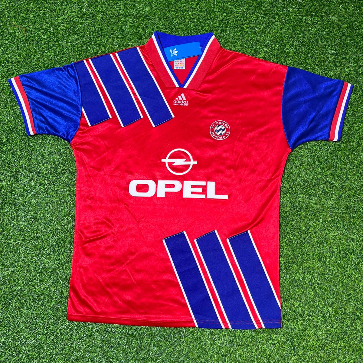 Jürgen Klinsmann Bayern München 1993 1995 Retro Kit – Front View
