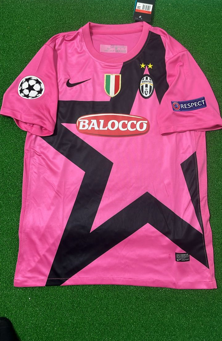 Claudio Marchisio Juventus Pink Black 2012 2013 Season Retro Jersey Kit – Front View