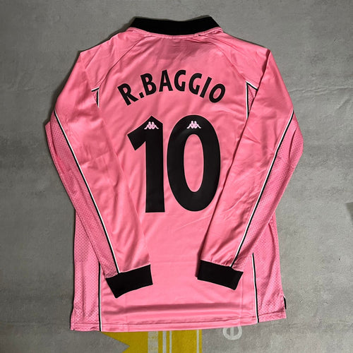 1995 Juventus Pink Jersey – Roberto Baggio – Back View