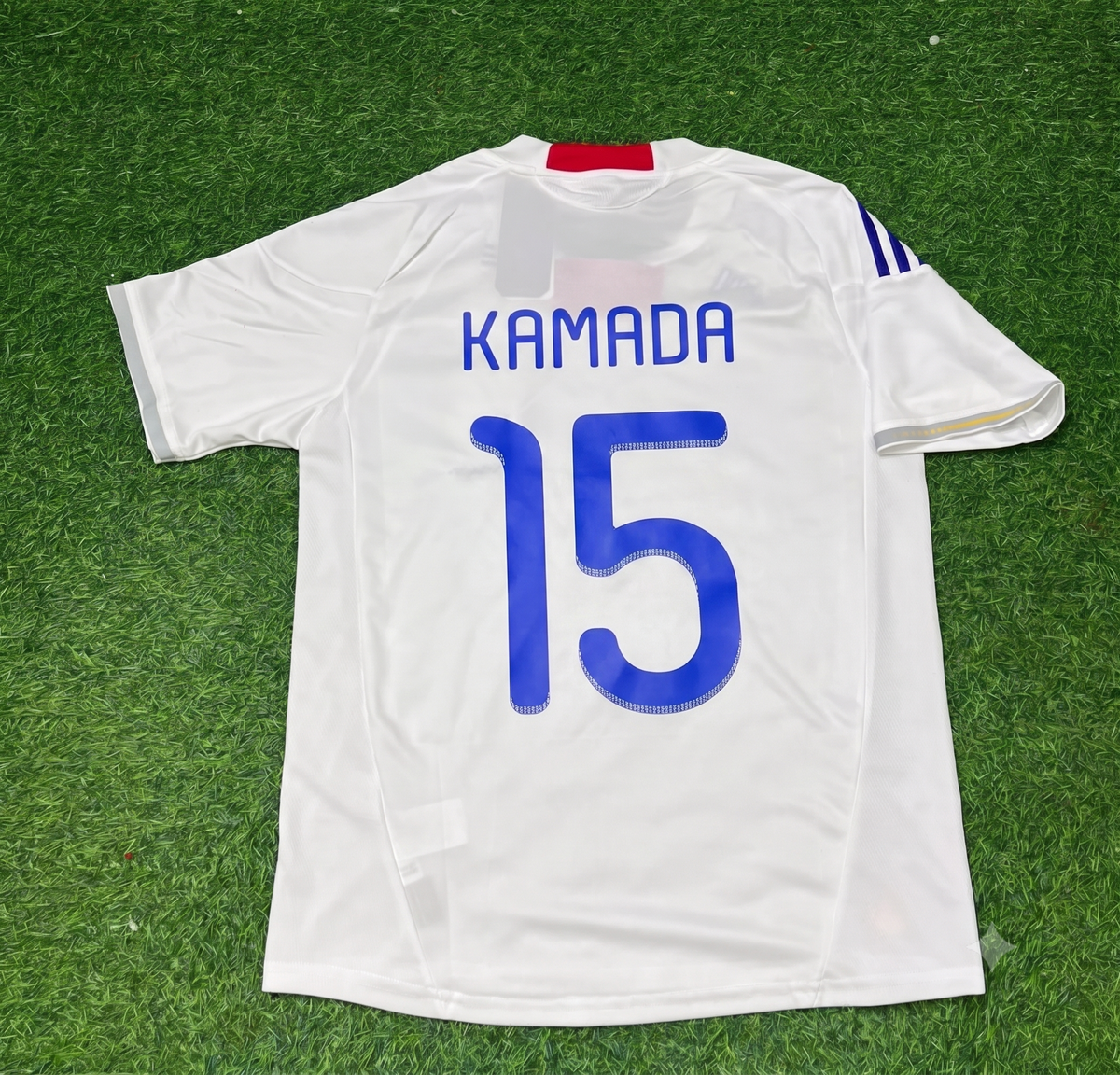 Daichi Kamada Japan White Retro Football Jersey – Back View