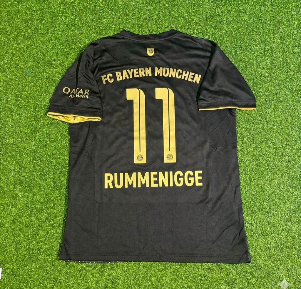 Karl-Heinz Rummenigge Bayern Munich Away Football Jersey – Back View
