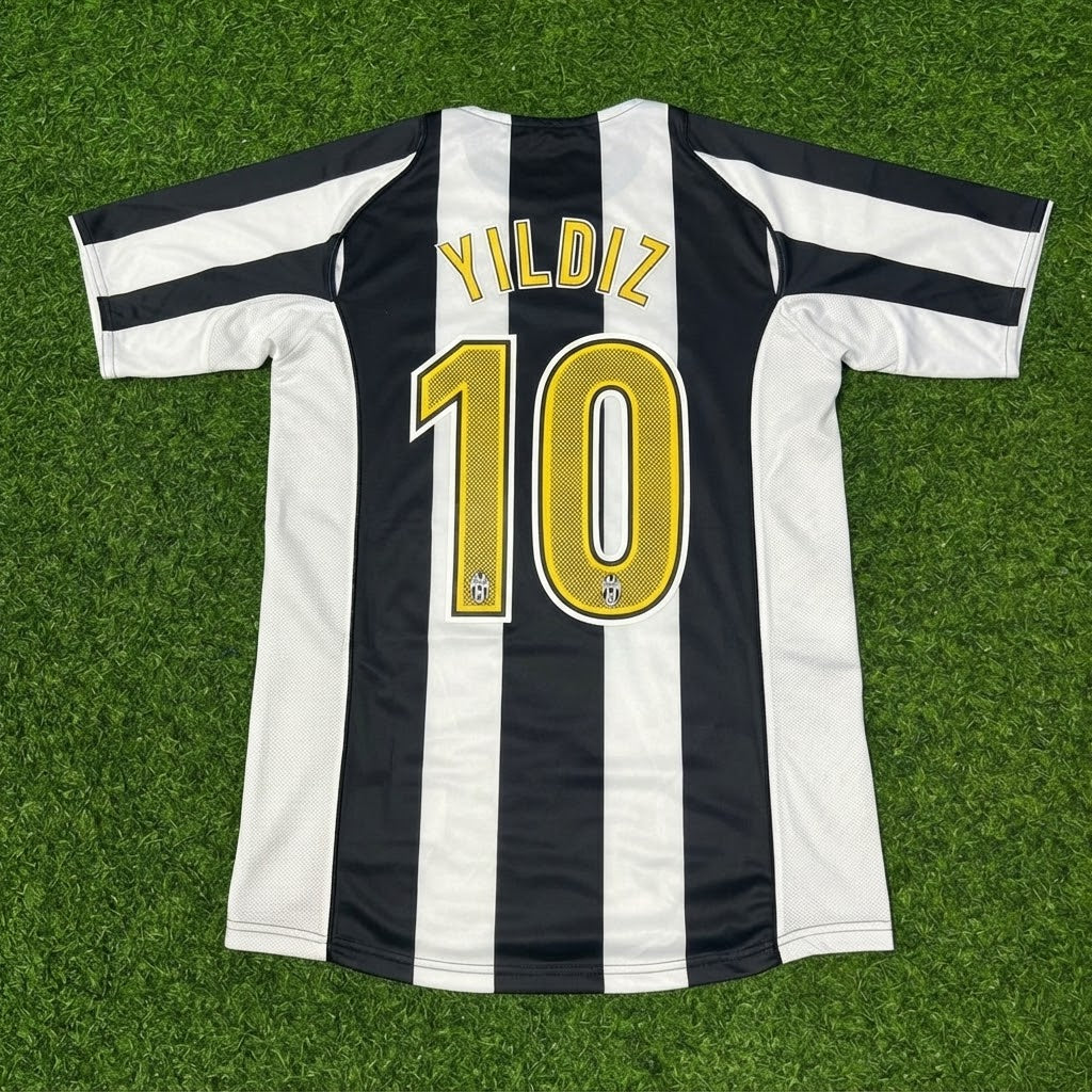 Kenan Yıldız #10 Juventus Black White Home Retro Football Jersey – Back View