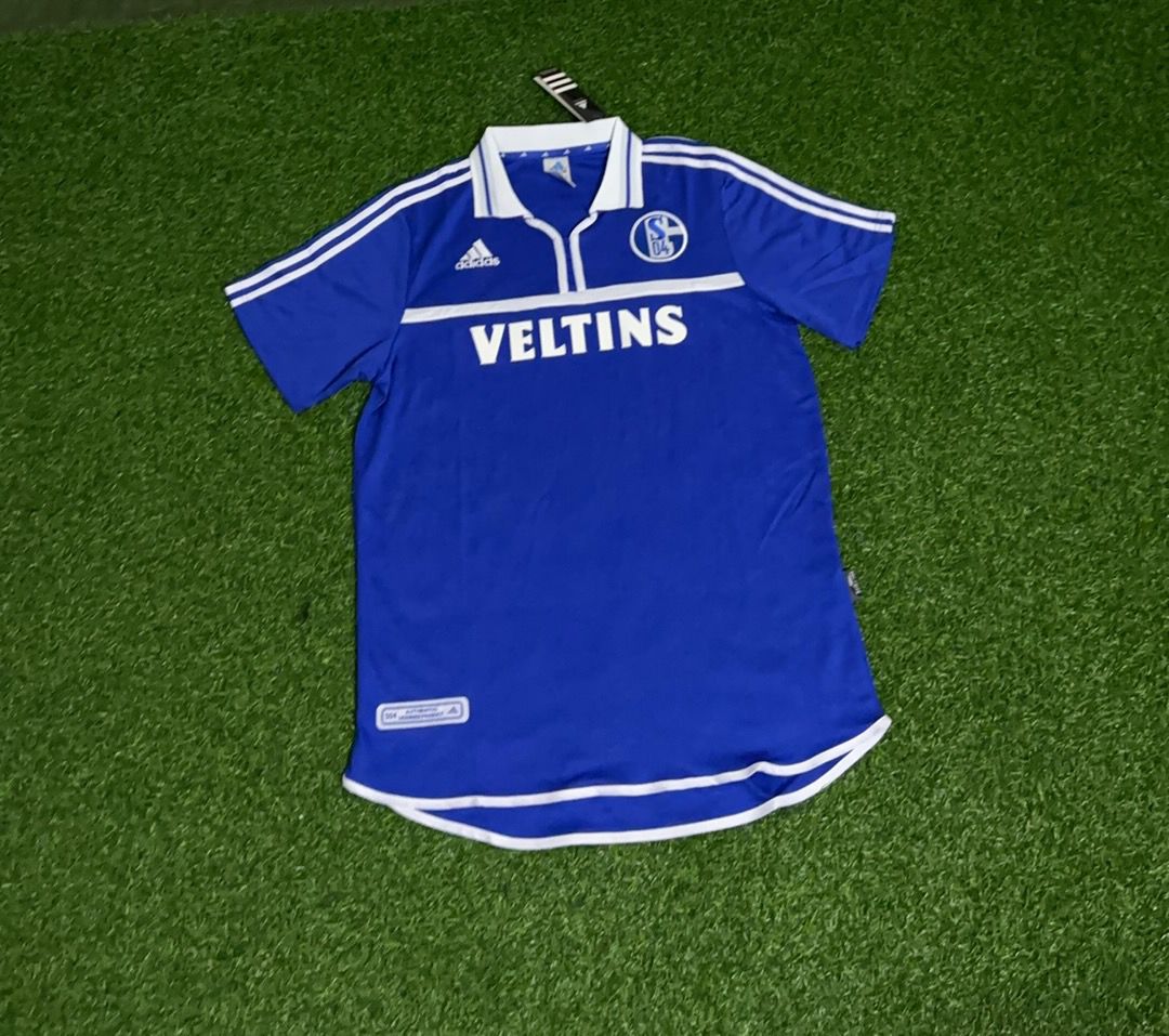Klaus Fischer Schalke 04 Retro Kit – Front View