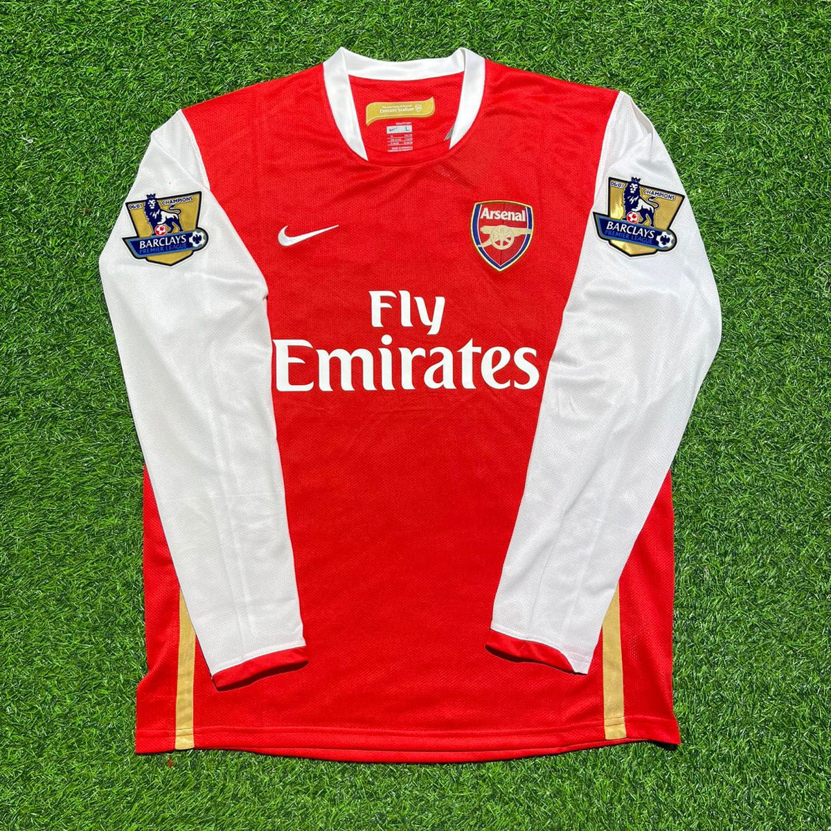 2006 Kolo Touré #5 Arsenal 2007 Home Long Sleeve Retro Football Jersey – Front View