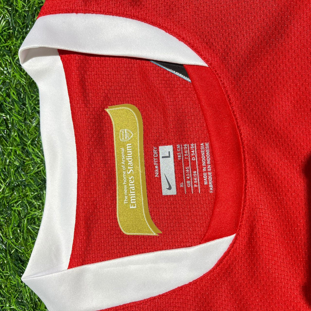 2006 Thierry Henry #14 Arsenal 2007 Home Long Sleeve Retro Football Jersey – Detailed View