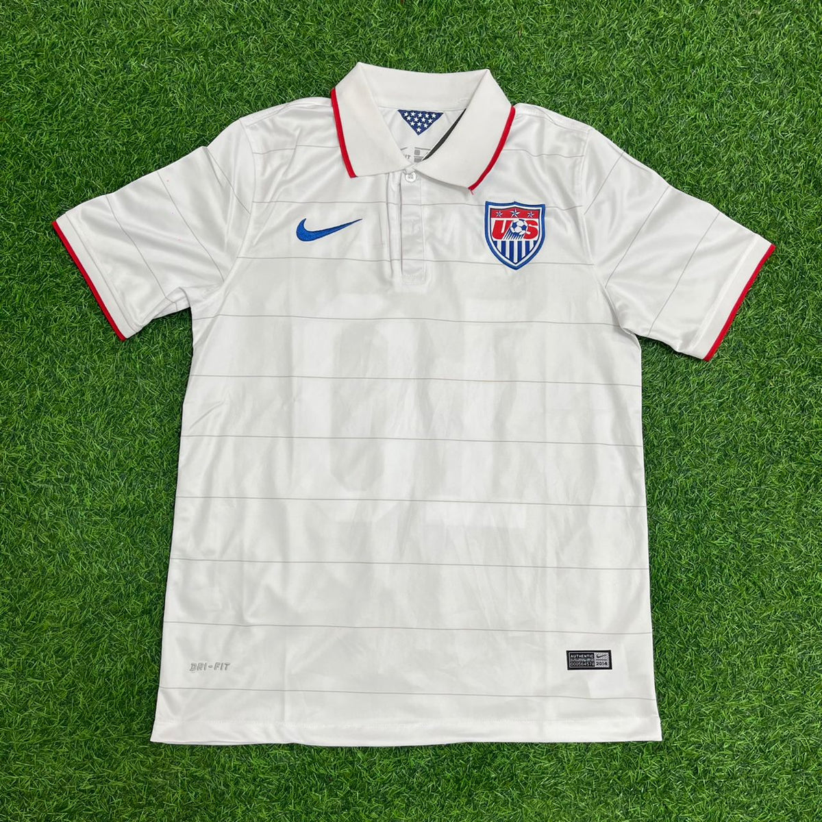 Landon Donovan USA 2014 World Cup White Football Jersey – Detailed View