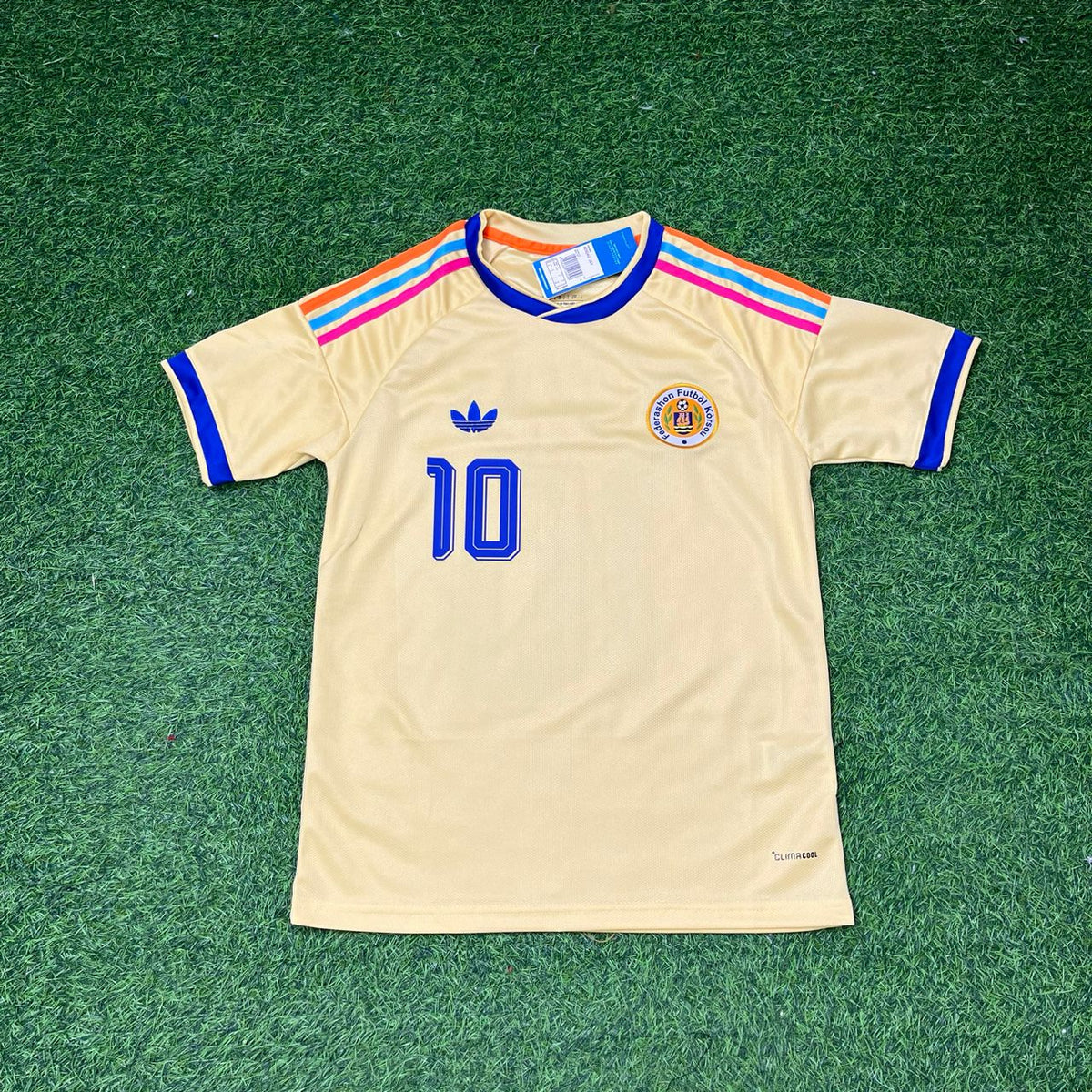Leandro Bacuna Curaçao 2026 World Cup Football Jersey – Front View
