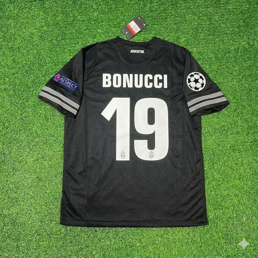 Juventus Home 2012 2013 Season Retro Jersey – Leonardo Bonucci 19- – Back View
