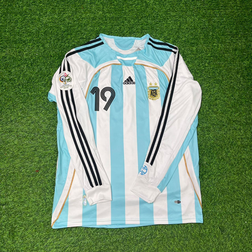 Lionel Messi Argentina 2006 World Cup Retro Long Sleeve Football Jersey – Front View