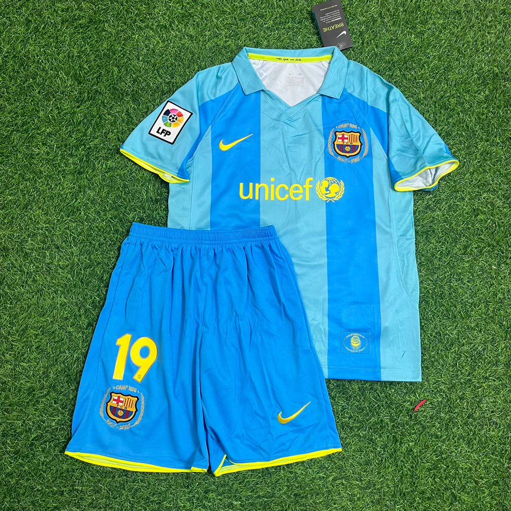 Lionel Messi Barcelona #19 Debut Retro Kids Football Jersey – Front View