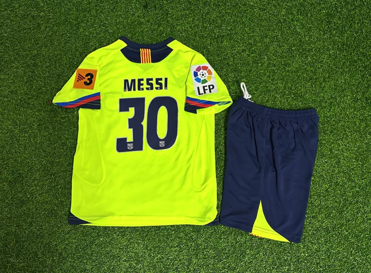 2005/06 Barcelona Retro Kids Football Kit Lionel Messi