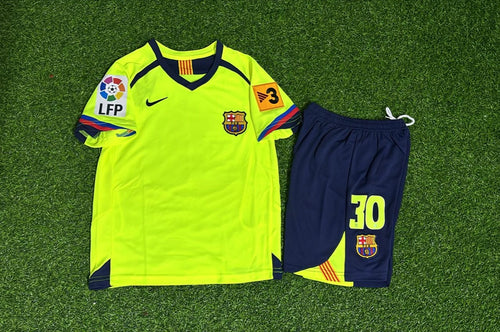 2005/06 Barcelona Retro Kids Football Kit Lionel Messi