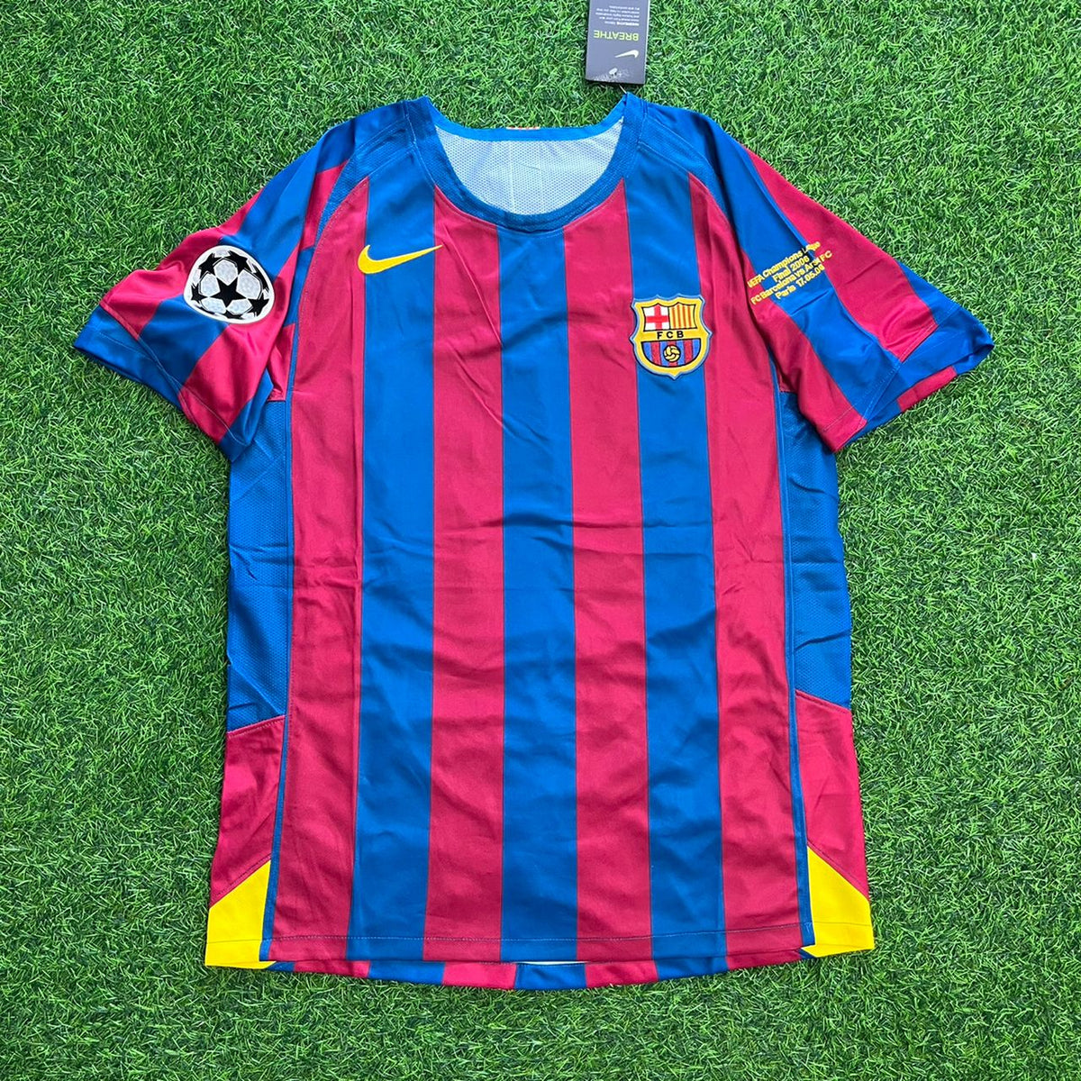 Lionel Messi #30 Barcelona 2006 Champions League Final Retro Football Jersey – Front View