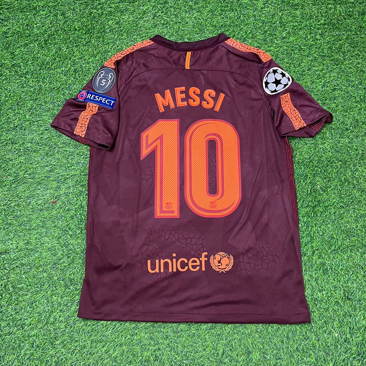 Lionel Messi Barcelona 2017-2018 Third Retro Football Jersey – Back View