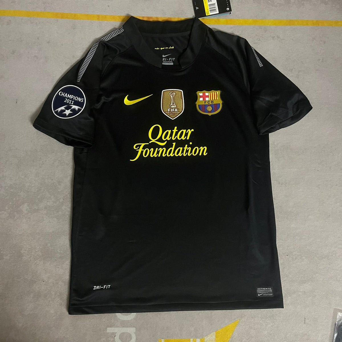 Carles Puyol Black Barcelona 2011/12 Retro Kit Shirt Jersey – 7