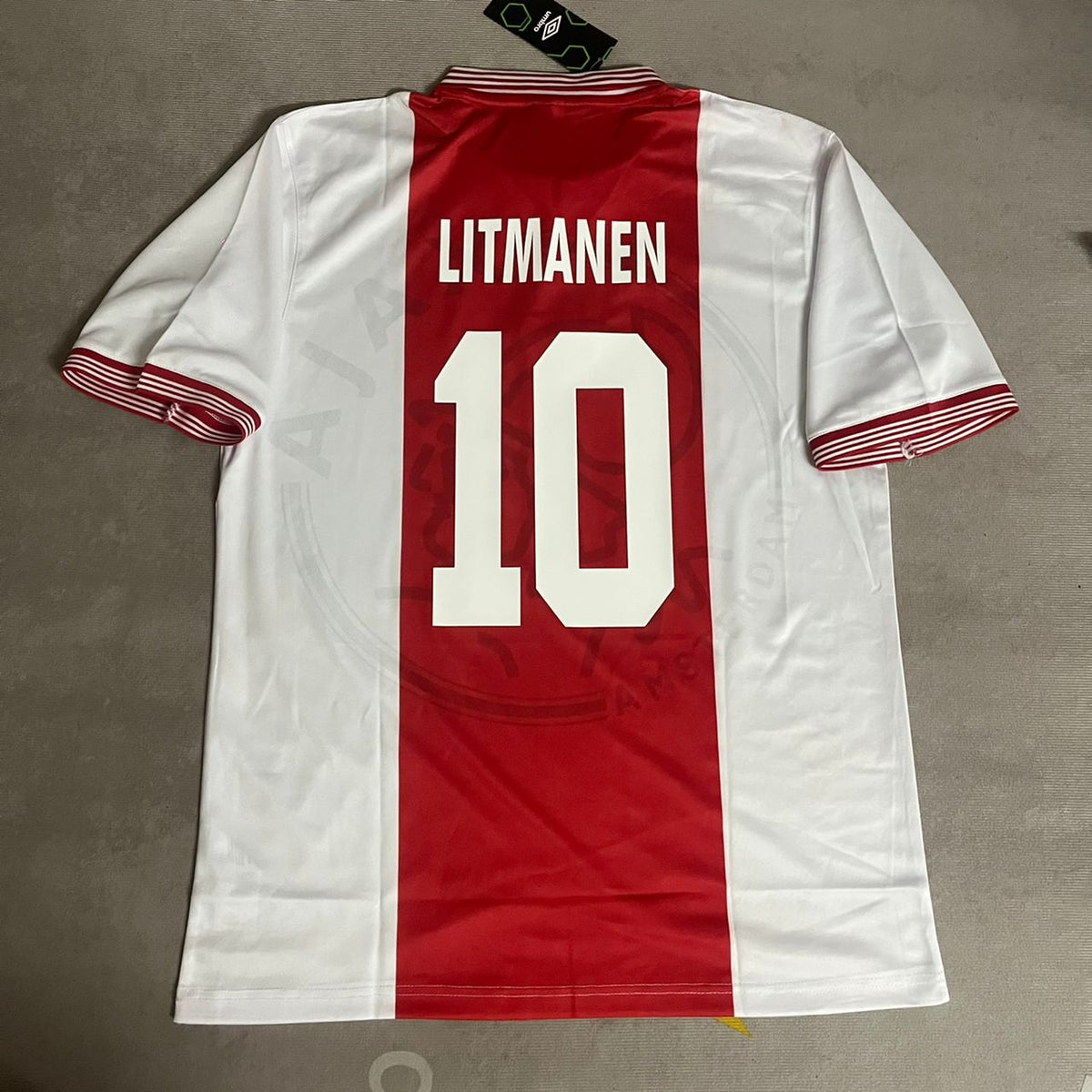 Jari Litmanen Ajax Retro Jersey – Detailed View