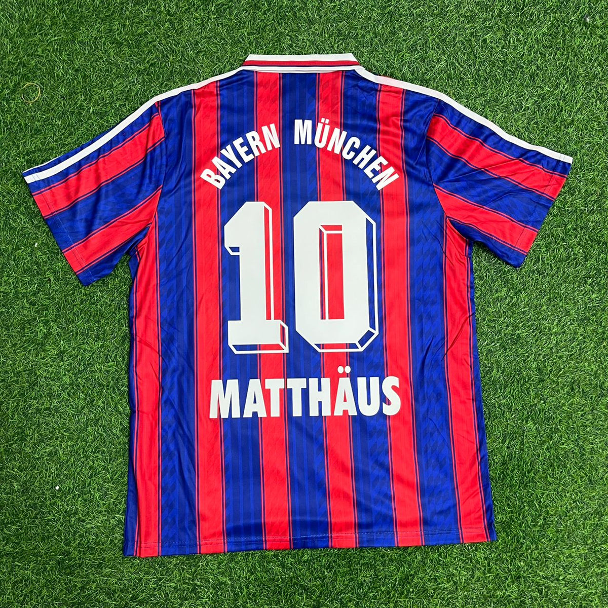 Lothar Matthäus Bayern München 1995–1997 Retro Football Jersey – Back View