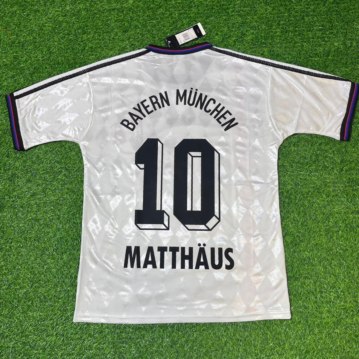 Lothar Mätthaus Bayern Munich 1997–1998 Away White Retro Football Jersey – Back View