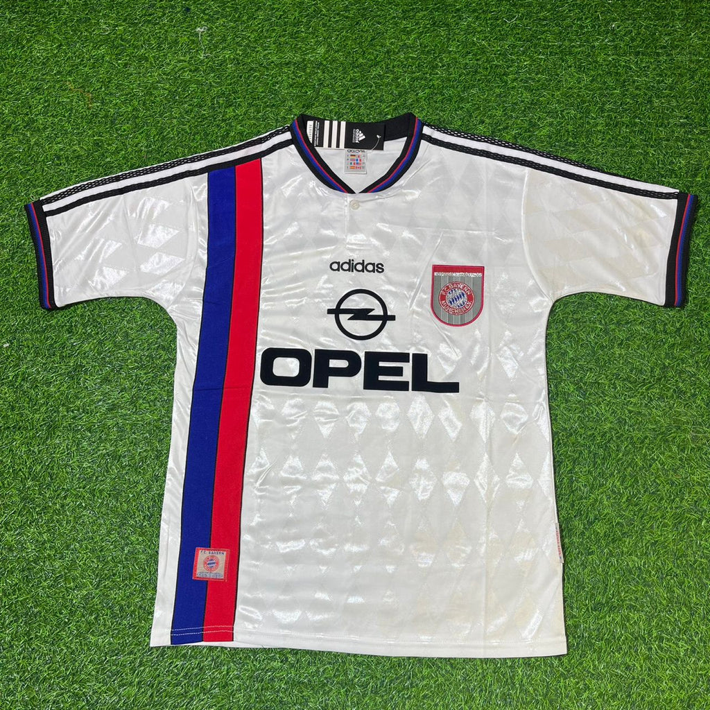 Lothar Mätthaus Bayern Munich 1997–1998 Away White Retro Football Jersey – Front View