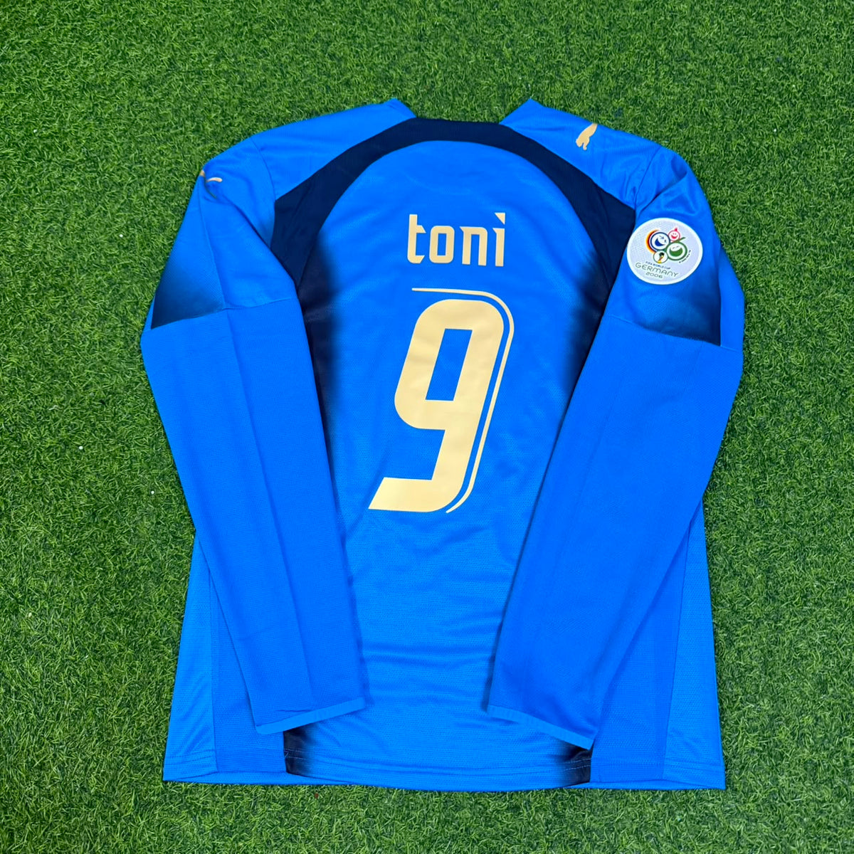 Luca Toni #9 Italy 2006 World Cup Final Long Sleeve Retro Jersey – Back View