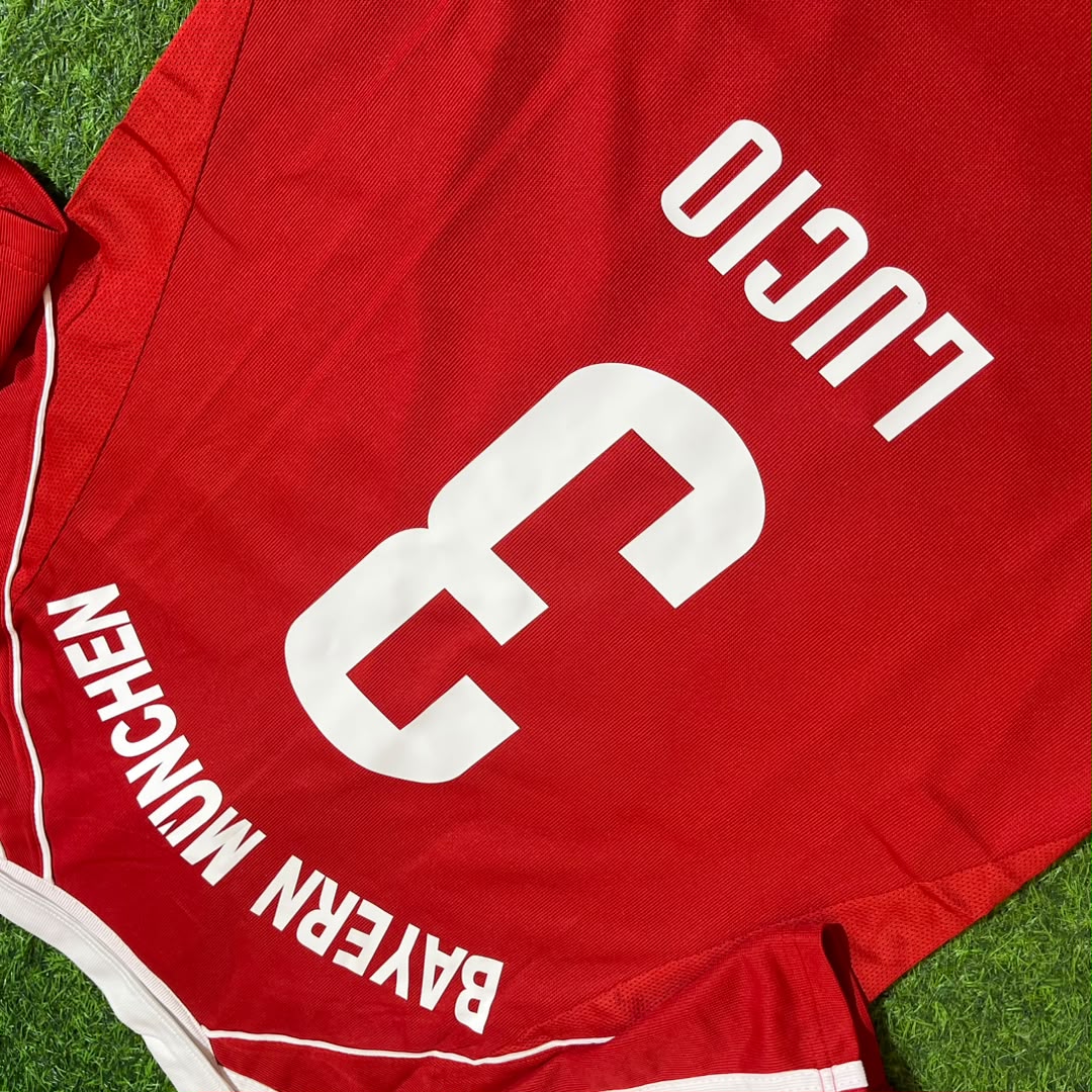 Lucio Bayern Munich 2005 06 Bundesliga Red Home Retro Football Jersey – Detailed View