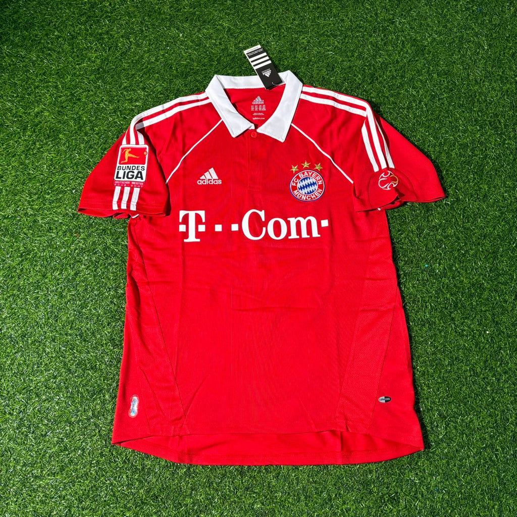 2006/07 Lucio Bayern Munich Red Retro Football Jersey Collection – Front View