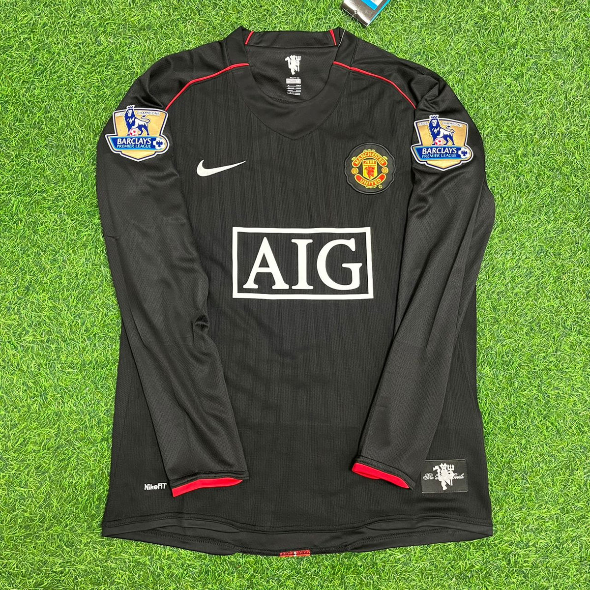 Luis Nani Manchester United 2007/2008 Black Retro Football Jersey – Front View